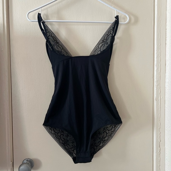 NEW W/ TAGS La Vie En Rose Black Lace Spandex Lingerie Shapewear Bodysuit Size M - Picture 8 of 8